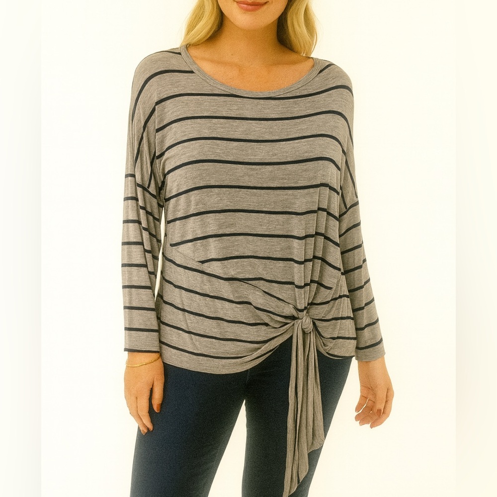 Watermelon Gray & Navy Striped Long Sleeve Tie-Front Top – Estimated Size XL